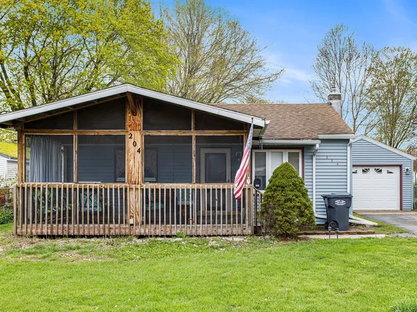 204 Southway St, Augusta, MI 49012