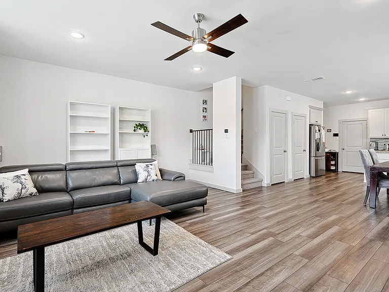 213 McConathy Way — Photo 10