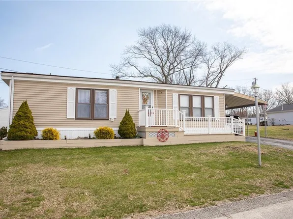 7 Lane D, Coventry, RI 02816