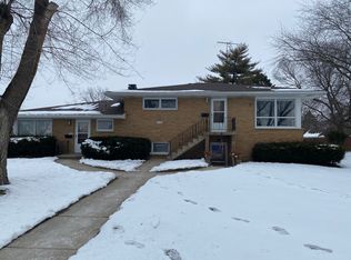 1735 Greene Ct APT C, Aurora, IL 60506