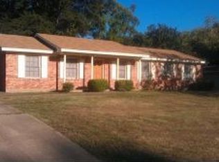 1949 Worley Ln, Montgomery, AL 36106