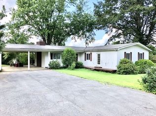 1125 Crofton Ave, Waynesboro, VA 22980