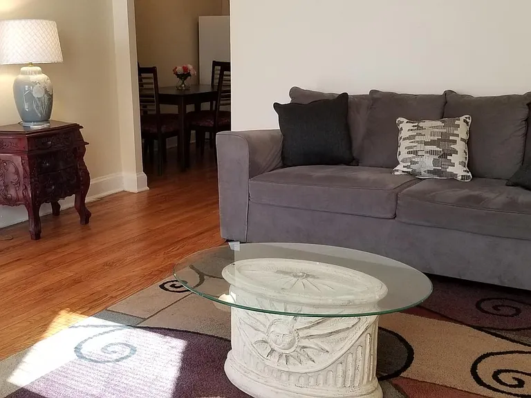 2821 7th St NE #3 — Photo 3
