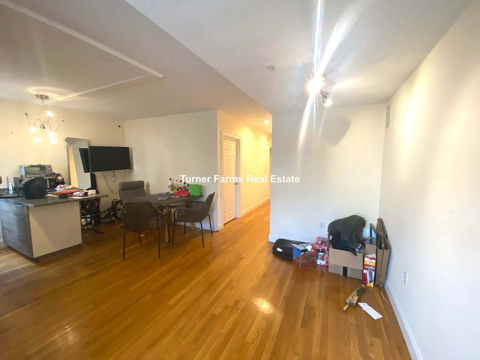 128 Hillside St — Photo 2