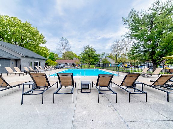 3rd image of 1000 Glenridge Dr #8425A
