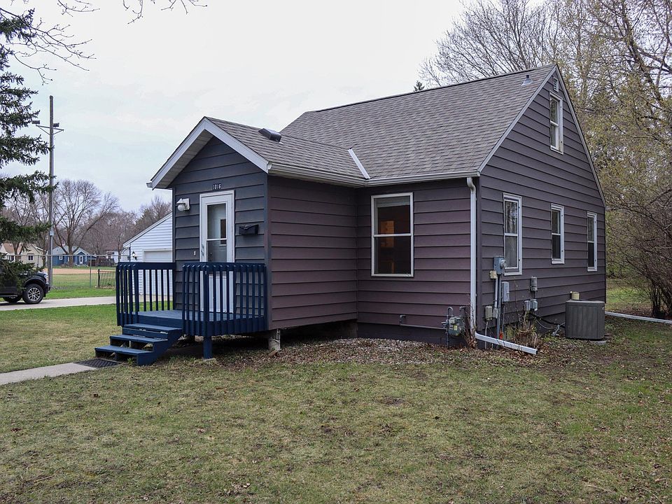 1st image of 1016 Ella Ave NW