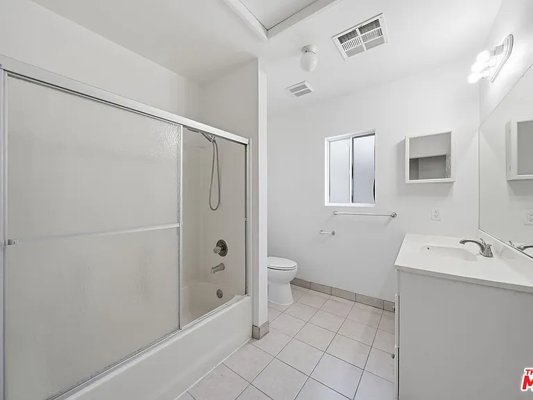1224 Crenshaw Blvd — Photo 12