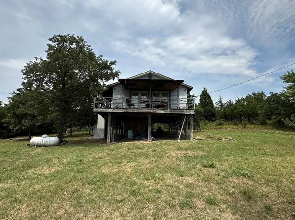 222 Yellow Rock Rd, Stigler, OK 74462