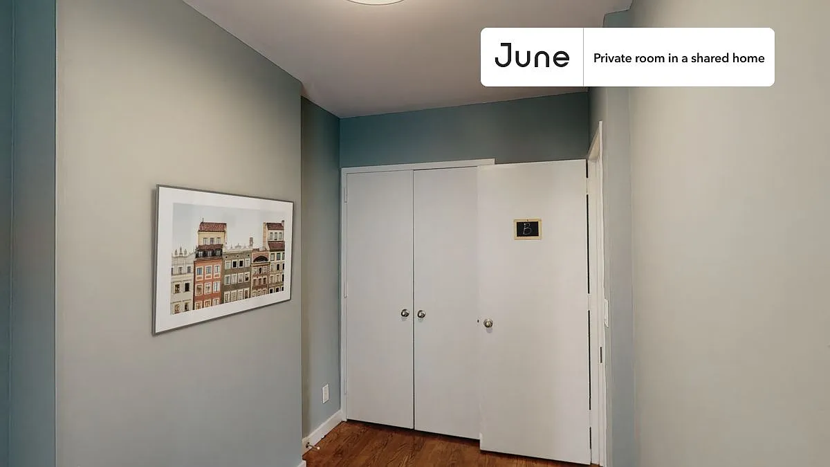 Full bedroom in 3 bed/1 bath home in Upper East Side #542 B — Photo 2