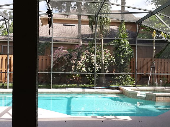 4th image of 1071 Winding Waters Cir