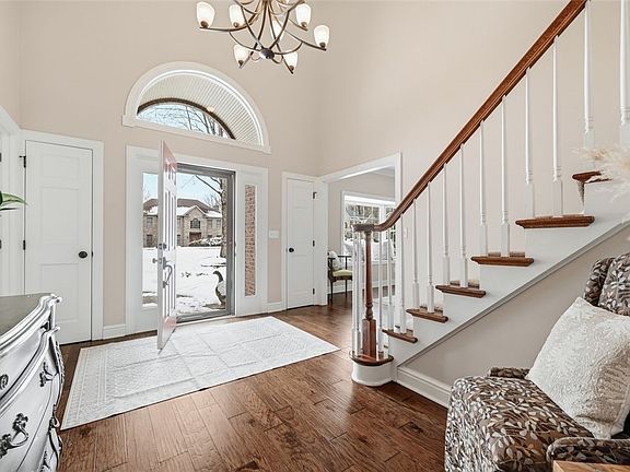 2nd image of 508 Hickory Ct