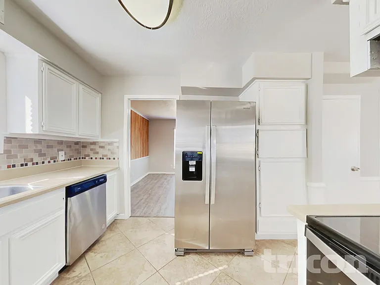 22731 River Birch Dr — Photo 7