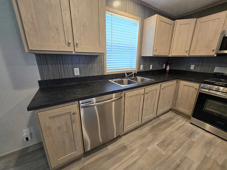 29800 Guilford Cir #109 — Photo 7