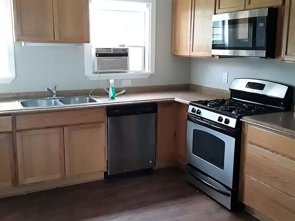 1st image of 3440 Cherry Dr