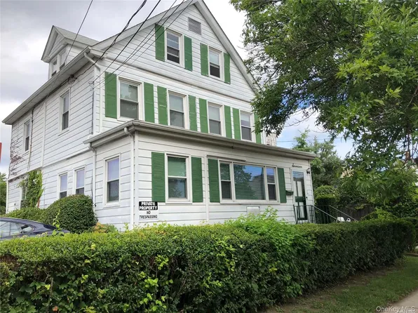 17 Myrtle St Floor 2, Manhasset, NY 11030