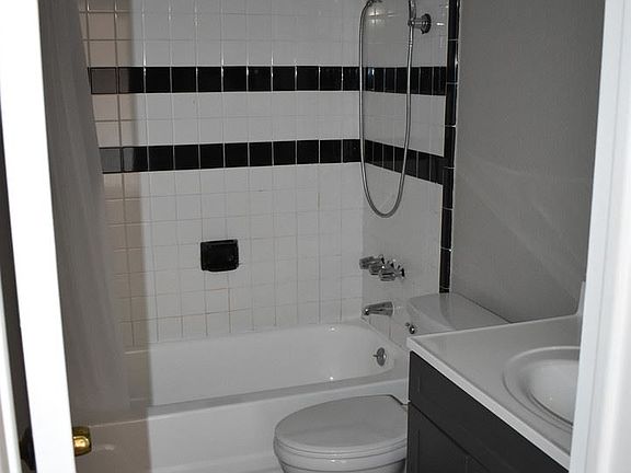 5th image of 504 Northern Dove Ln APT A