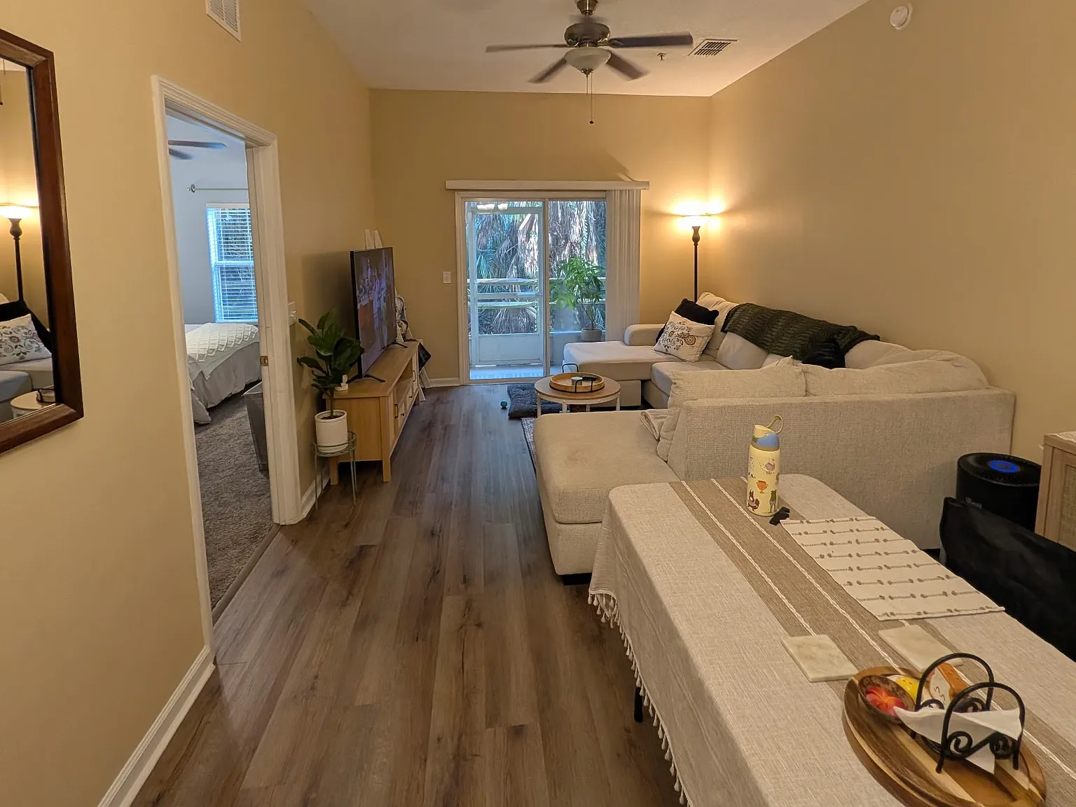 3 bed, 1284 sqft, $1,800 — Photo 4