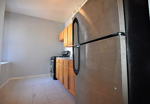 2nd image of 450 W 162nd St APT 55E