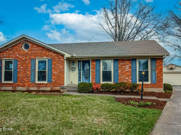 4608 Stormon Ct, Saint Regis Park, KY 40220