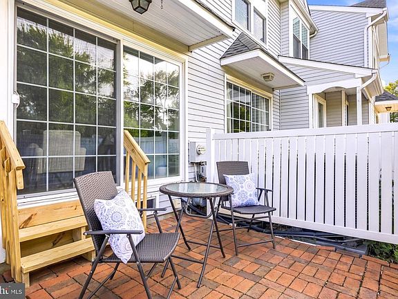 3rd image of 322 Eagle Ct #206