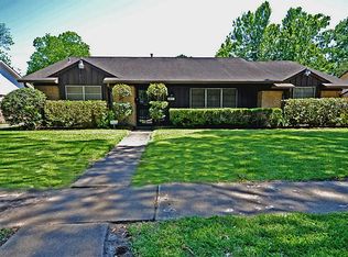 5807 Creekbend Dr, Houston, TX 77096