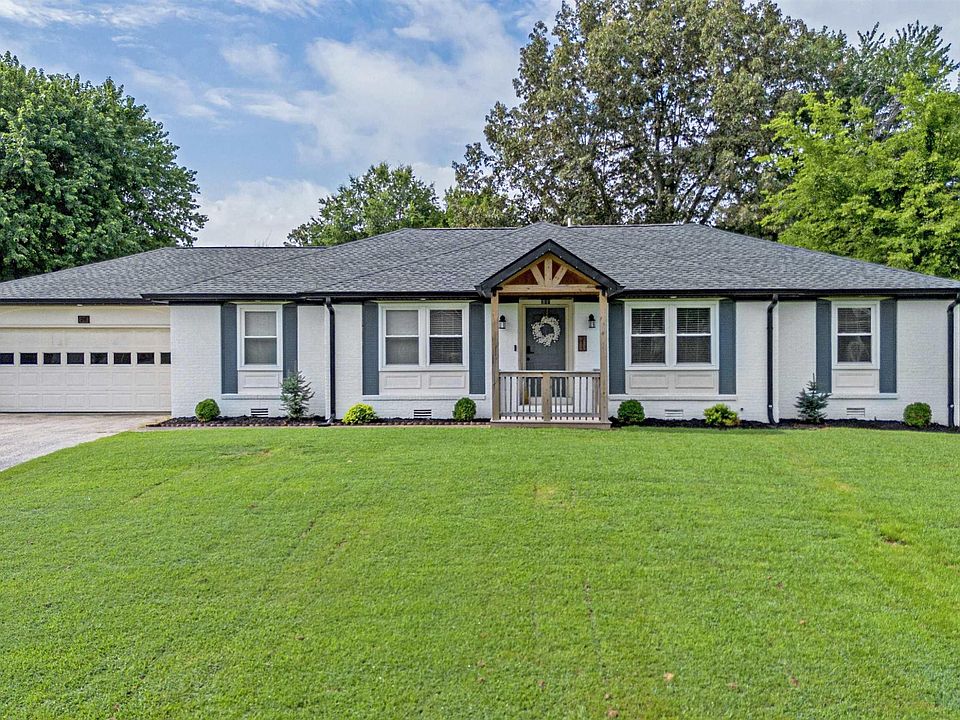 1st image of 211 Wellsley Way