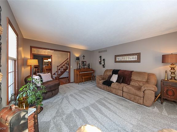 5th image of 3566 Reserve Dr