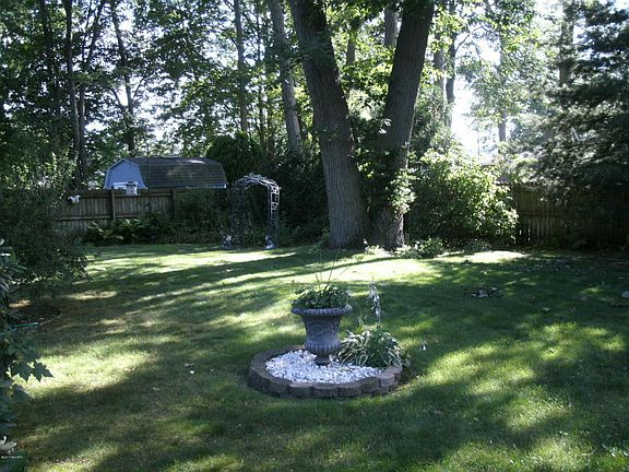 4th image of 5549 Kelekent Ave SE