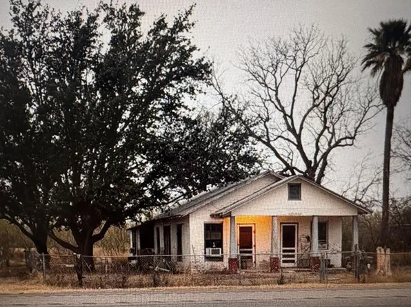 20947 N Highway 277, Quemado, TX 78877