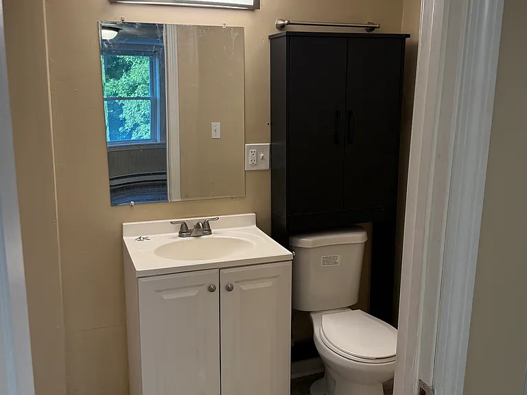 31 Prospect St #2L — Photo 6