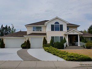 1st image of 743 N Dundee Dr