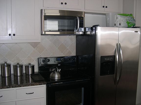 3rd image of 4205 Prescott Ave #4205