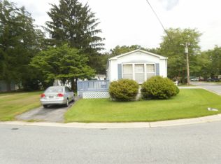 10 Ivy Ln, Newark, DE 19713