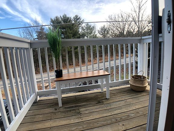 Balcony right outside the dining area