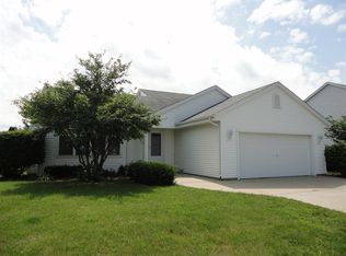 2579 N Sterling Cir, East Troy, WI 53120