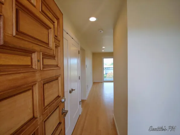 230 3rd Ave S, Edmonds, WA 98020