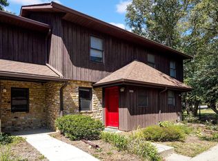 2325 E Winding Brook Ct, Bloomington, IN