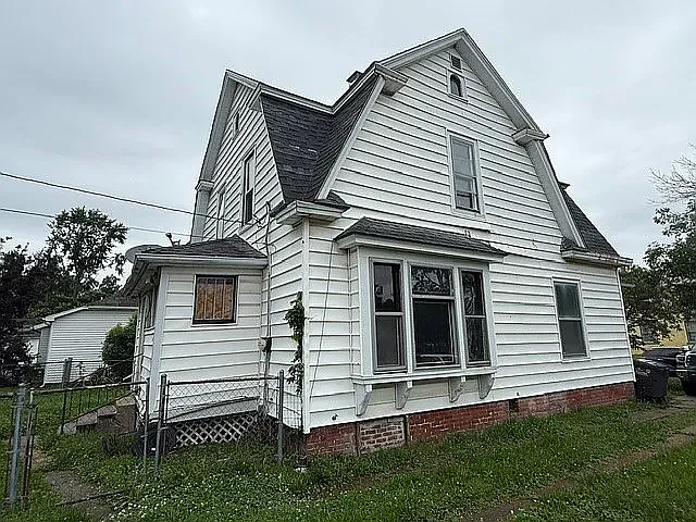 3 bed, 1500 sqft, $925 — Photo 2