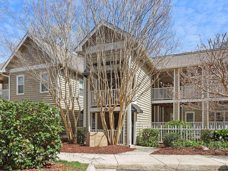 1st image of 710 Springfork Dr