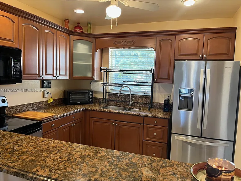 752 Lori Dr #218 — Photo 9