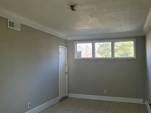 4202 Oak St, Montgomery, AL 36105