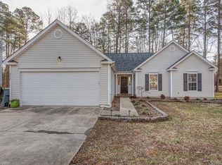 9825 Northwoods Forest Dr, Charlotte, NC 28214