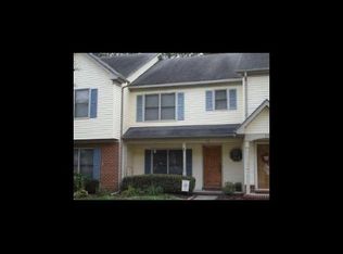 33 Hard Wood Dr, Hampton, VA 23666