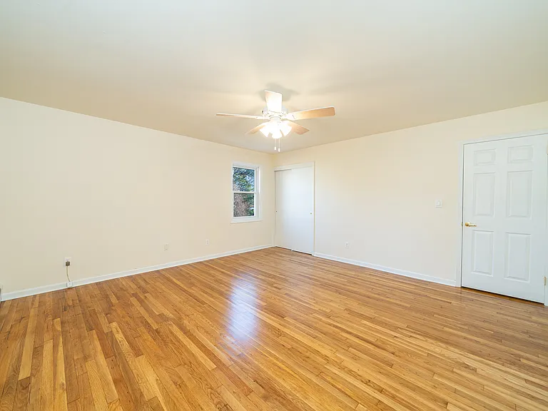 5 Dorchester Ave — Photo 11
