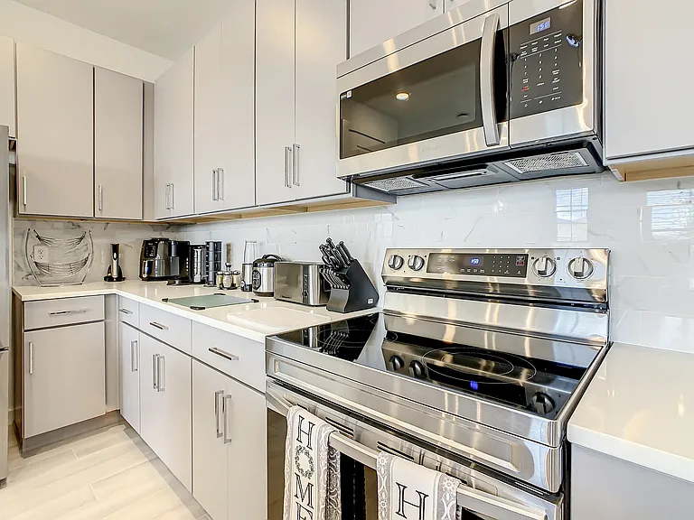 1055 Plantation Ln — Photo 35