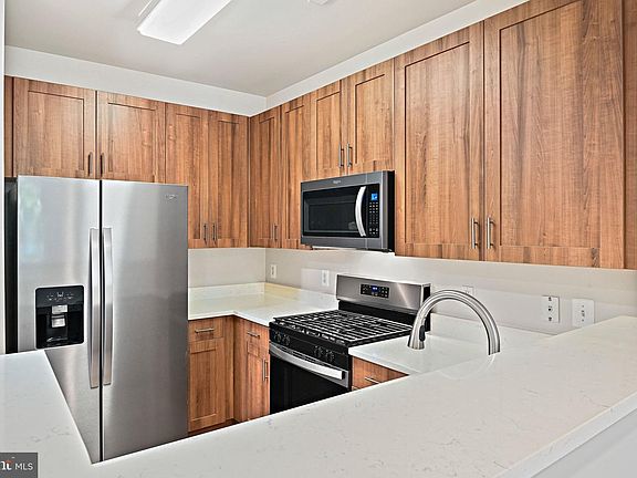 5th image of 12001 Market St #151