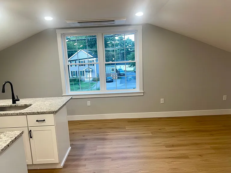 332 Daniel Webster Hwy #3 — Photo 11