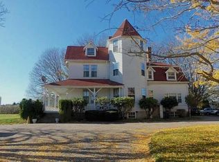 311 Berkeley Ave #3, Middletown, RI 02842