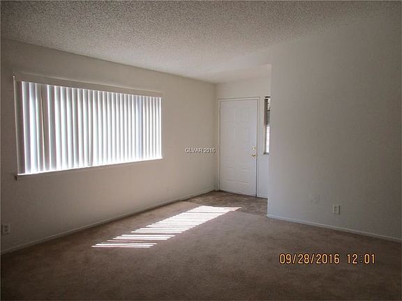 3rd image of 550 Grimsby Ave