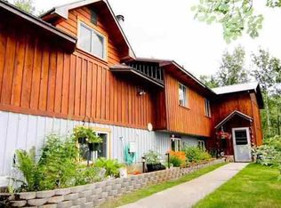 982 Lakloey Dr, North Pole, AK 99705